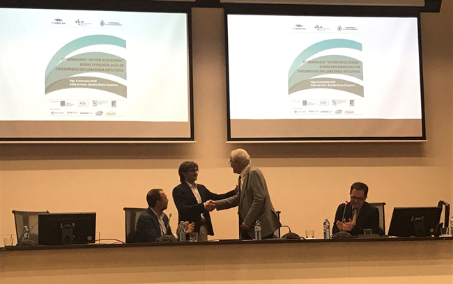 Homenaje al gastroenterólogo vigues  Víctor Ruiz Ochoa pionero en el estudio epidemiologico de la enfermedad inflamatoria intestinal